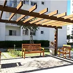Apto com conforto na Barra